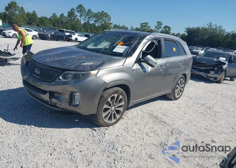 2015 Kia Sorento Sx V6 z USA, uszkodzony, nr VIN 5XYKW4A75FG612529